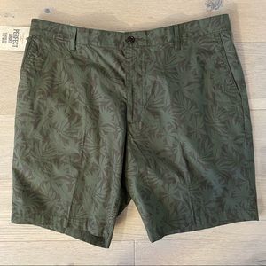 Dockers Classic Fit Green Tropical Shorts